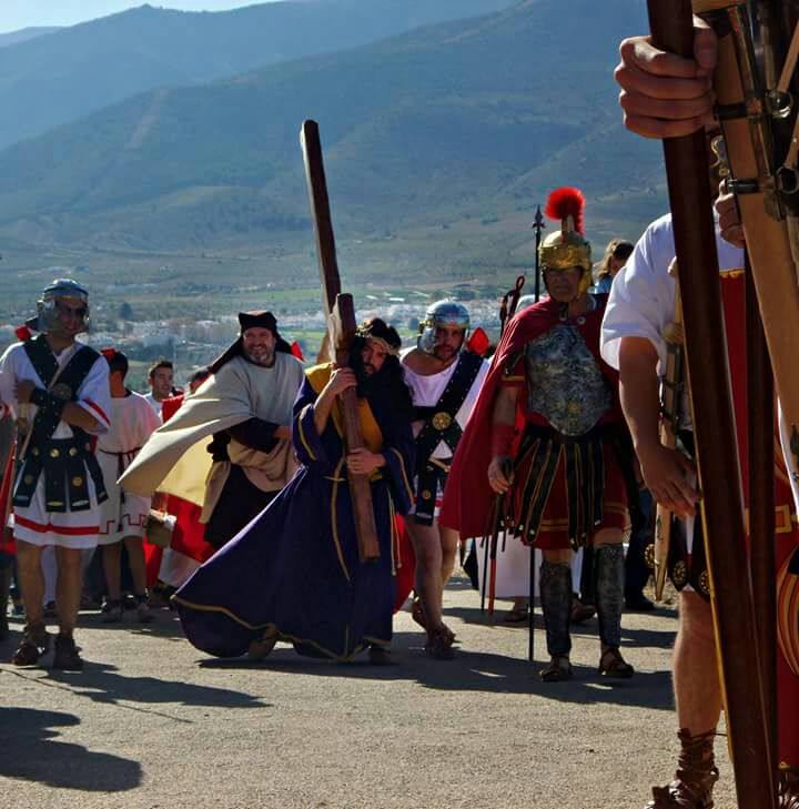 Laujar retrocede en el tiempo para revivir la pasión, muerte y resurrección de Cristo