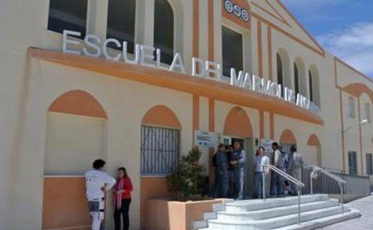 Últimos días para solicitar dos itinerarios formativos y un curso de docente de FPE en la Escuela del Mármol