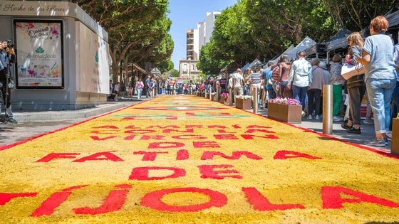 Tíjola pinta el Paseo de Almería con su fiesta a la Virgen de Fátima