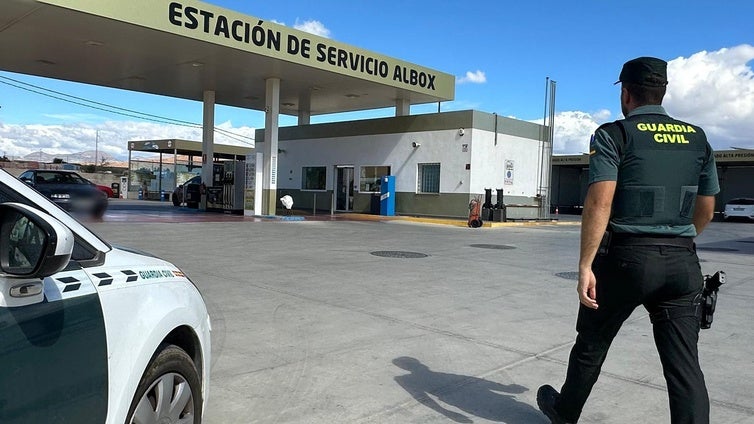 Detenido por robar en una gasolinera de Albox a punta de pistola