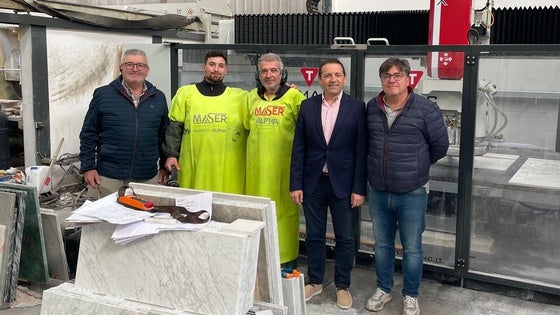 La Junta respalda con 55.000 euros a una pyme de Macael para impulsar su competitividad