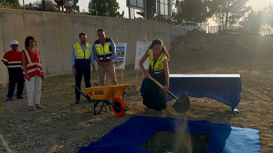 La Junta pone la primera piedra para la futura residencia de mayores de Tíjola