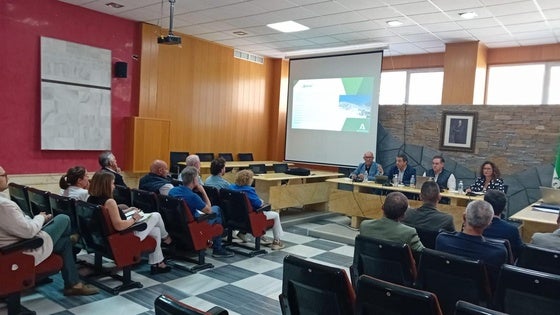 La Junta impulsa una jornada informativa sobre la Red de Municipios Mineros en Macael