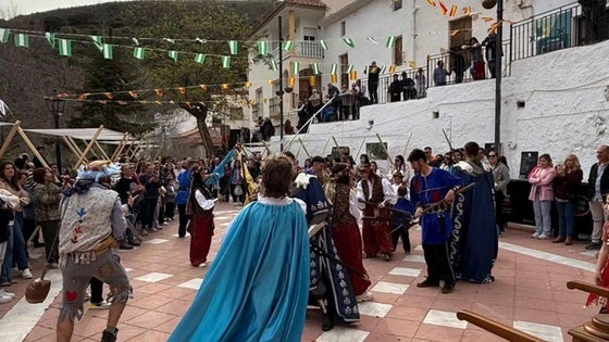 'De Cervantes a los Fuegos', un recorrido por la historia de Laroya