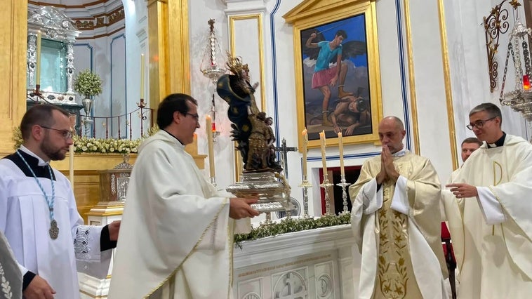 Cientos de devotos caminan hasta el Santuario del Saliente en una Romería histórica y emotiva