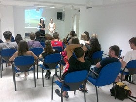 Los jóvenes europeos del proyecto My Town, My Europe de Purchena visitan el Instituto Andaluz de la Juventud de Almería