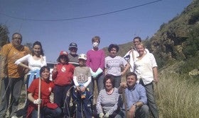 Voluntarios de Albánchez plantan 200 árboles para crear un pulmón verde