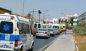 El 95% del transporte sanitario va hoy jueves a la huelga por segunda vez en protesta por despidos