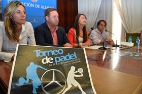 Macael presenta el ‘Torneo de Pádel Saveres Fiestas 2012’