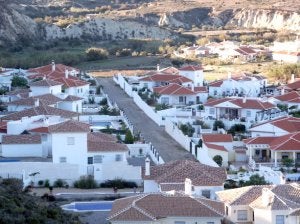 Brutal paliza a dos ancianos de Arboleas para robar en su chalet