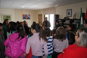 Escolares de Olula del Río celebran el Día de la Constitución en un Pleno Extraordinario