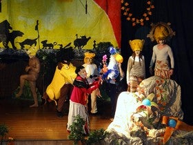 El musical ‘El Rey León’ arrasa en el salón de actos ‘Federico García Lorca’ de Albox con un lleno total en las dos funciones