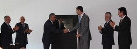 El Príncipe de Asturias inaugura Dekton en Cantoria