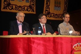 Éxito de la Conferencia de Inocencio Arias en Albox
