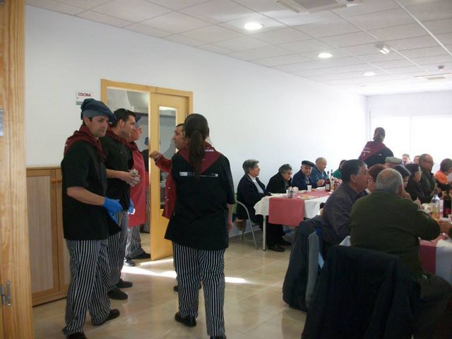 Los Mayores de Albanchez celebran su cena y anual