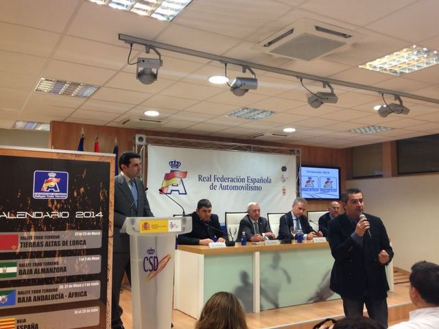 Serón presenta la Baja Andalucía-África en el consejo Superior de Deportes de Madrid y en FITUR