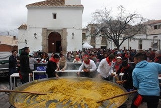 Reencuentro anual en Bacares para festejar el Día del Romero