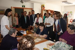 La consejera de Igualdad defiende en Serón la gestión pública de los servicios sociales