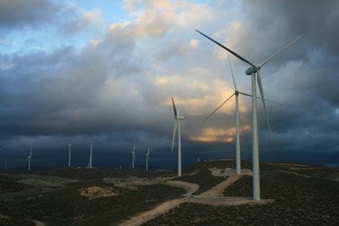 Comarcas del norte de Almería y Granada reivindican la construcción de la línea eléctrica Vera Granada (Baza 400 KV) prevista en estas zonas