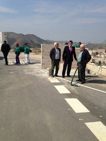 El Ayuntamiento de Albox impulsa el ajardinamiento del Punto Limpio junto a su reparación