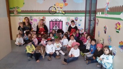 El Saliente celebra  el Día de Andalucía con actividades lúdicas para niños y una jornada de convivencia para mayores