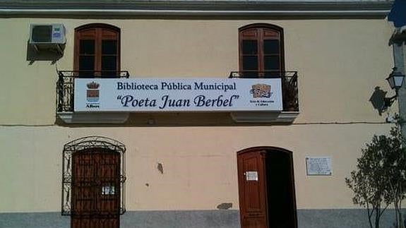 El PP de Albox pide que se abra la Biblioteca Municipal durante los fines de semana