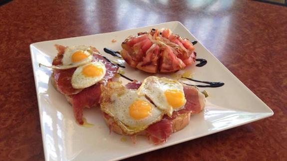 El jamón de Serón como “gancho” en la 'Ruta de la Tapa' de la localidad