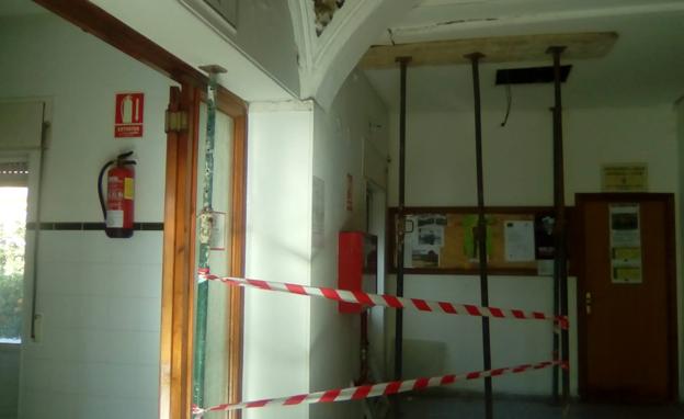 El interior del Antiguo Hospital se ha tenido que apuntalar. 