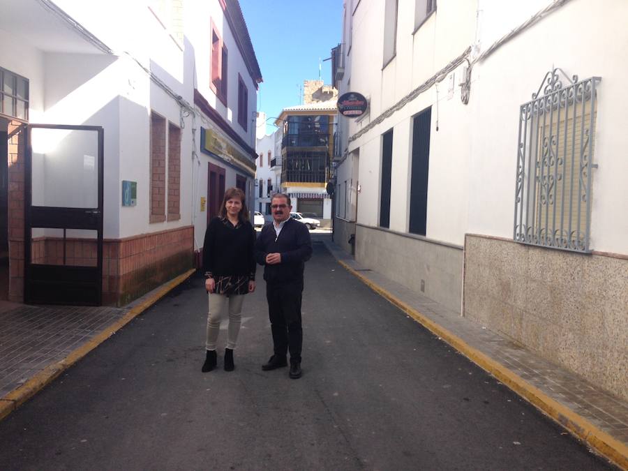 José Castro, con la alcaldesa, isabel Uceda. 