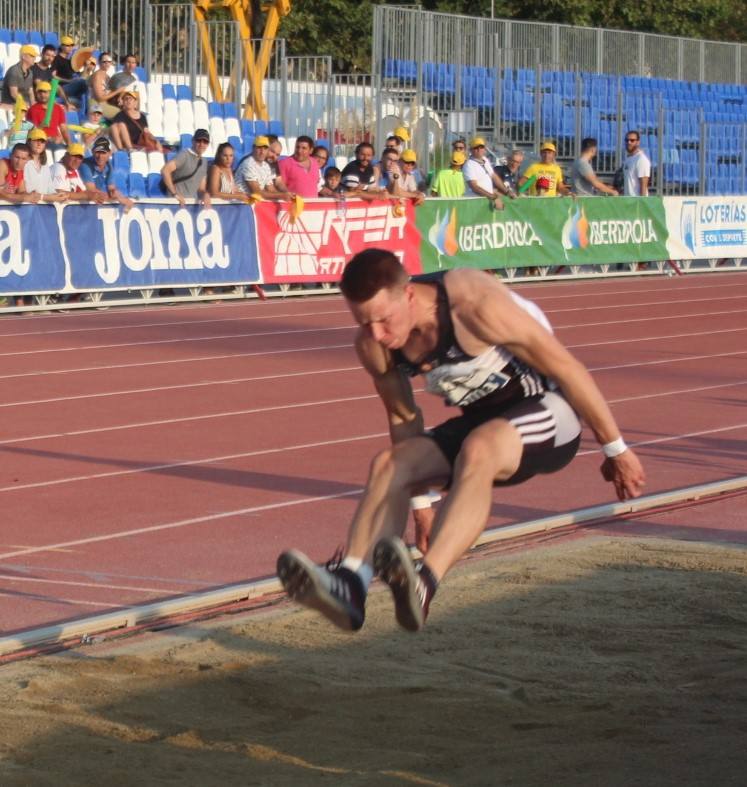 La venezolana Yulimar Rojas consigue en Andújar la segunda mejor marca de la historia en triple salto y Cienfuegos bate el récord de España en martillo