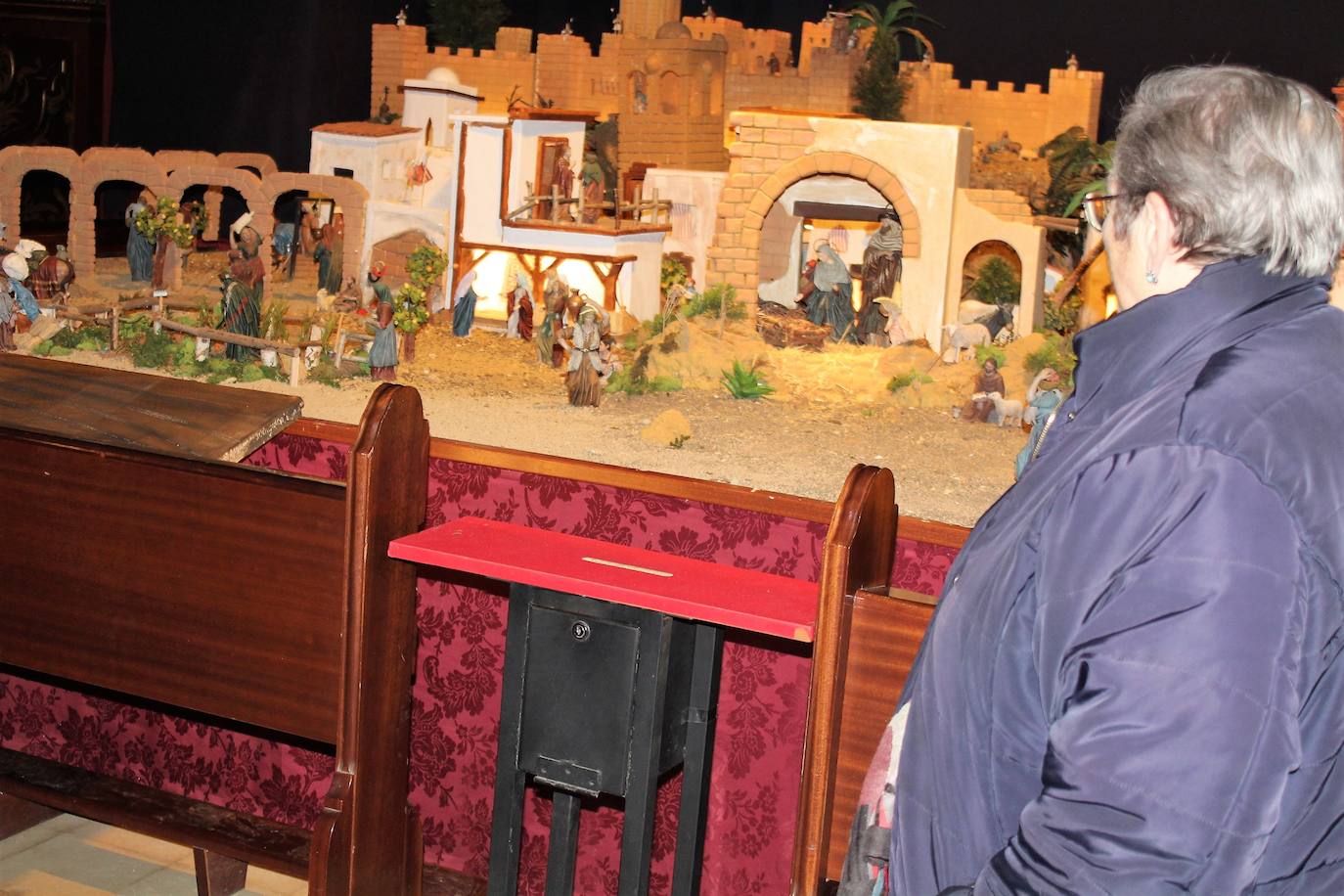 La Concejalía de Cultura ha programado esta ruta para que los vecinos y visitantes puedan recrearse de la fastuosidad de la recreación del nacimiento de Jesucristo