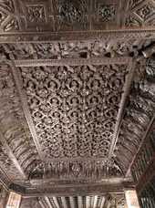 El sotocoro de la iglesia de San Miguel realza su belleza y arte tras su nueva iluminación