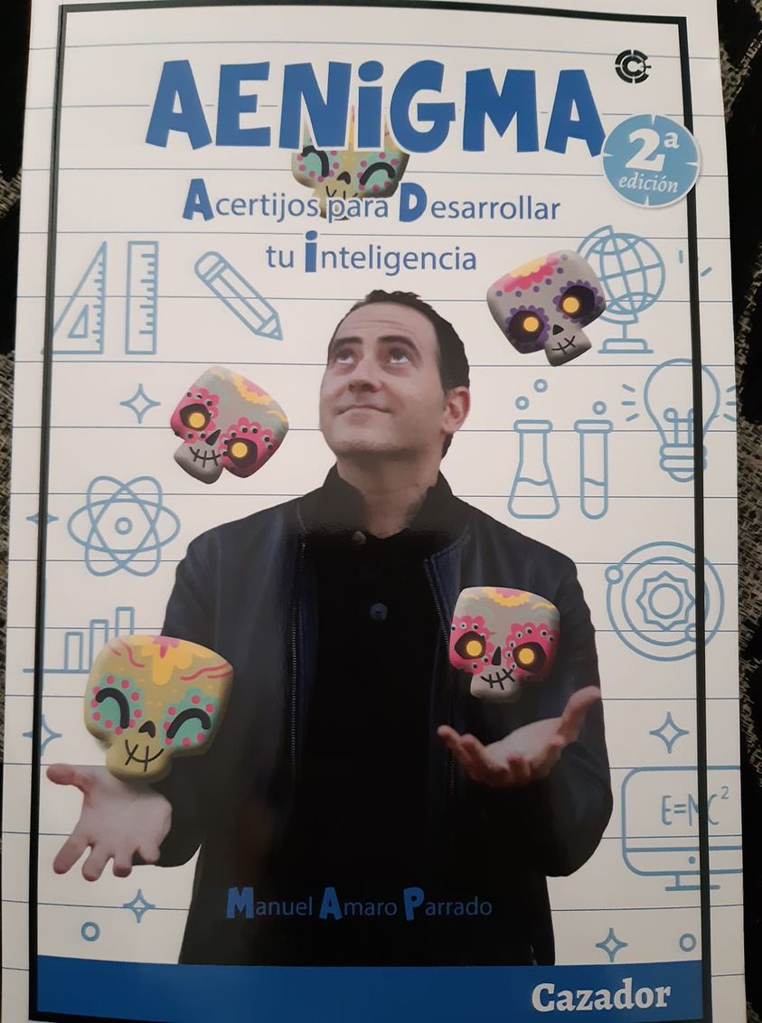 Manuel Amaro agota la primera edición de su libro de acertijos 'Aenigma' antes de su llegada a las librerías