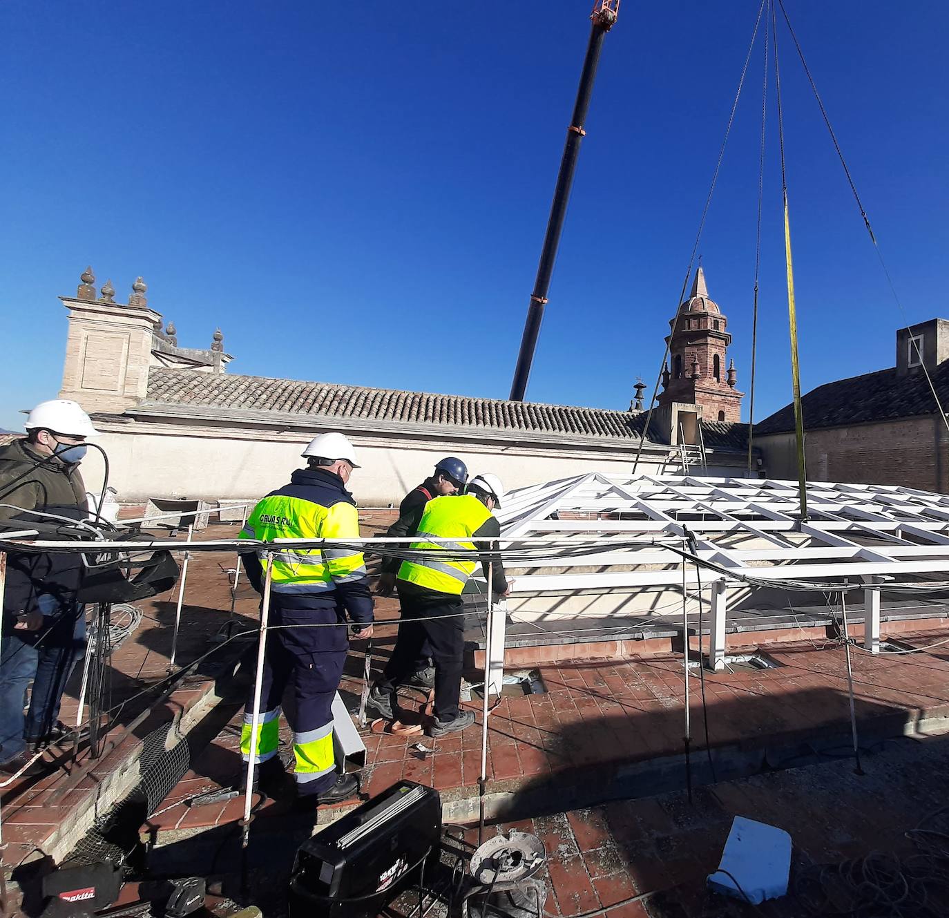 Operarios, durante las obras de reforma. 