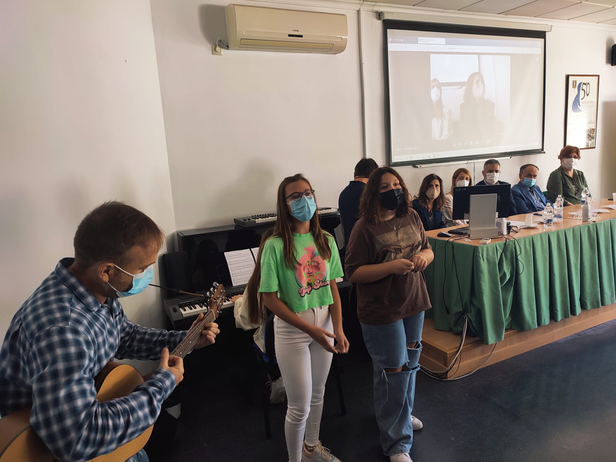 El delegado de Educación inaugura el curso académico en el IES Nuestra Señora de la Cabeza