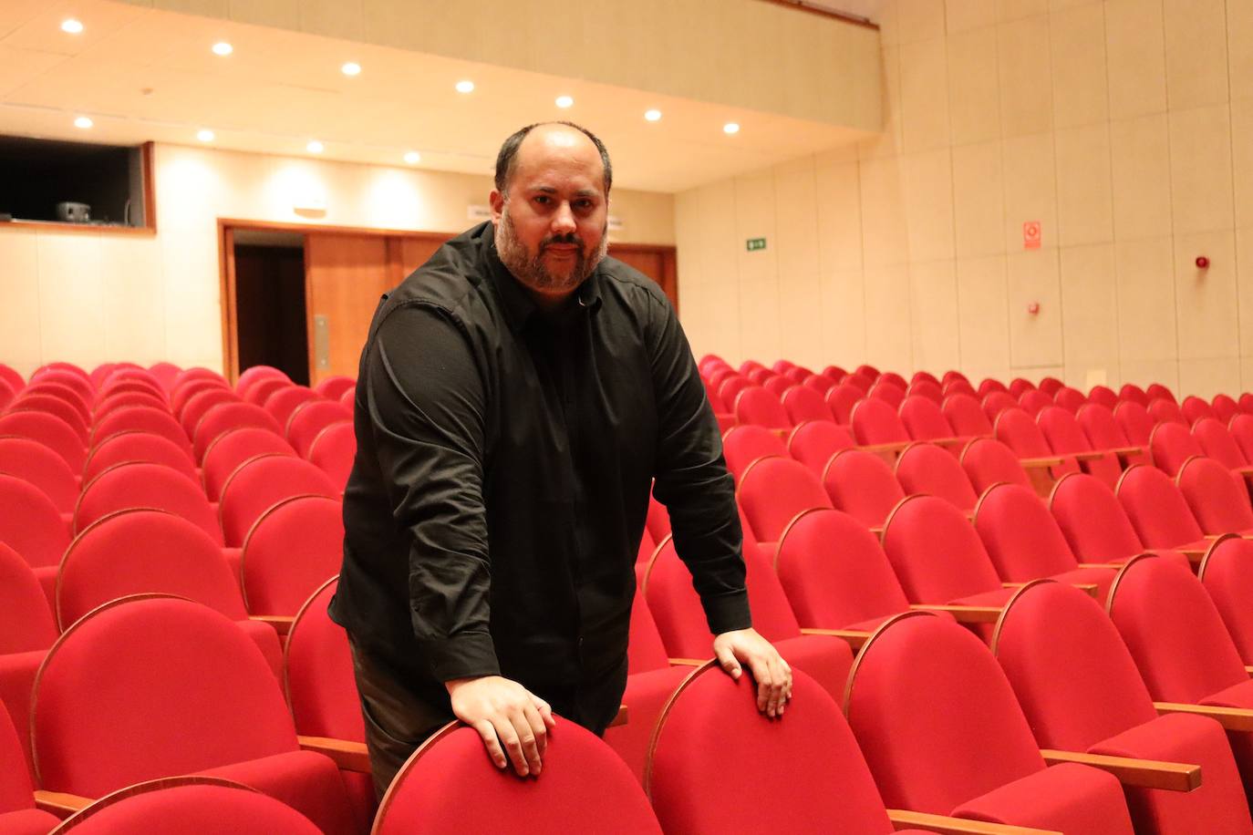 JUAN FRANCISCO CAZALILLA EN EL TEATRO PRINCIPAL. 