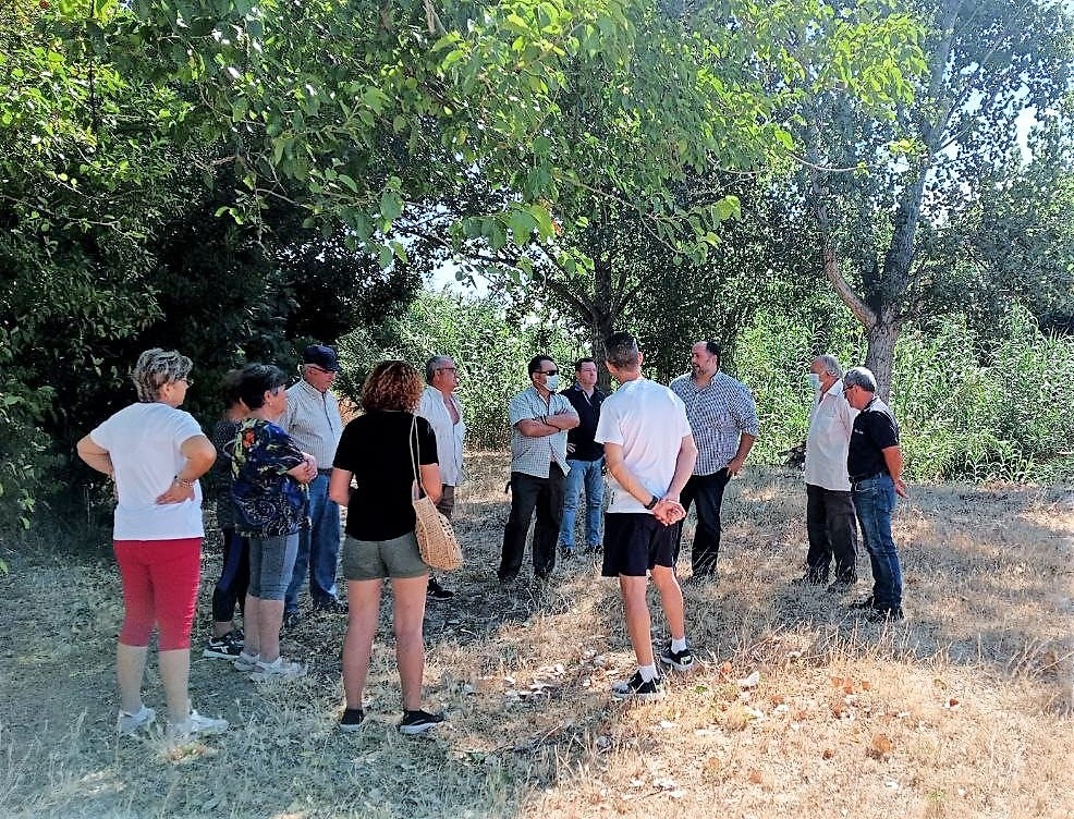 Reunión de Juan Francisco Cazalilla con los vecinos de la zona. 