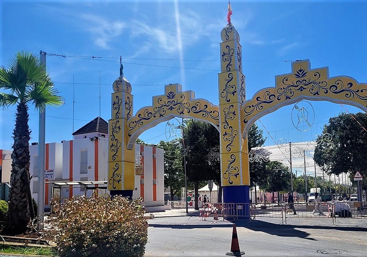 Así luce la portada del ferial.