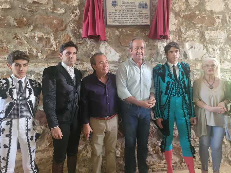 Diego Ventura abre la puerta grande en la goyesca de Andújar