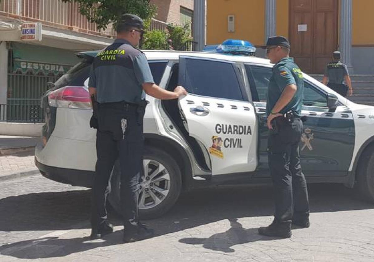 La Guardia Civil de Arjona detiene a los presuntos autores de dos robos