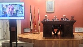 Michel Gómez explicó por videoconferencia la obra.