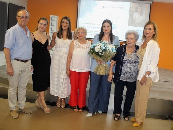 María Mena presenta en su tierra el libro 'A nueve centímetros'