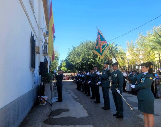 La ciudad ensalza a la Guardia Civil, su protector desde hace 179 años
