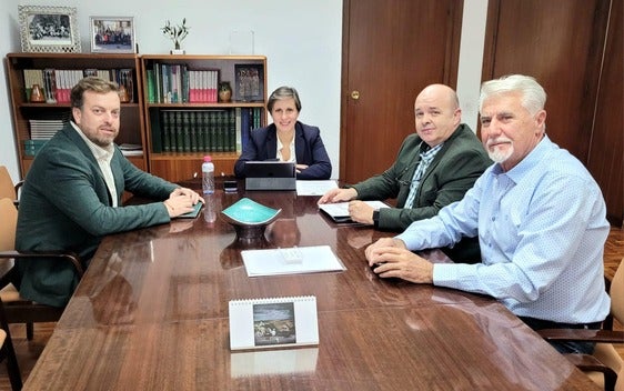La Corporación municipal iliturgitana se une para exigir la modernización de los riegos