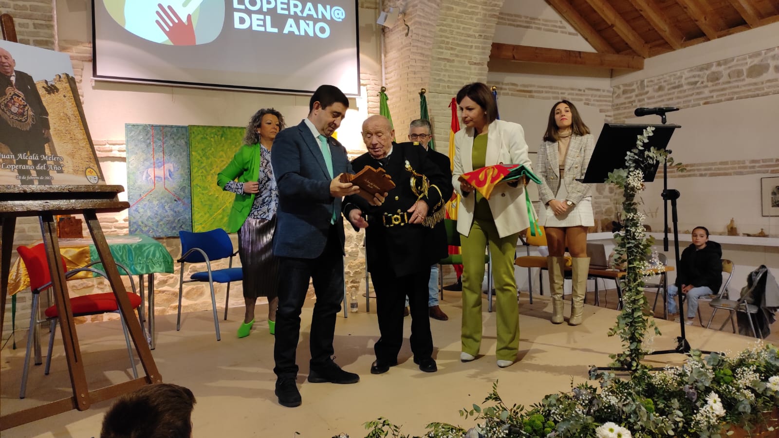 El presidente de la Diputación participa en un acto institucional organizado por el Ayuntamiento de Lopera para conmemorar el 28-F