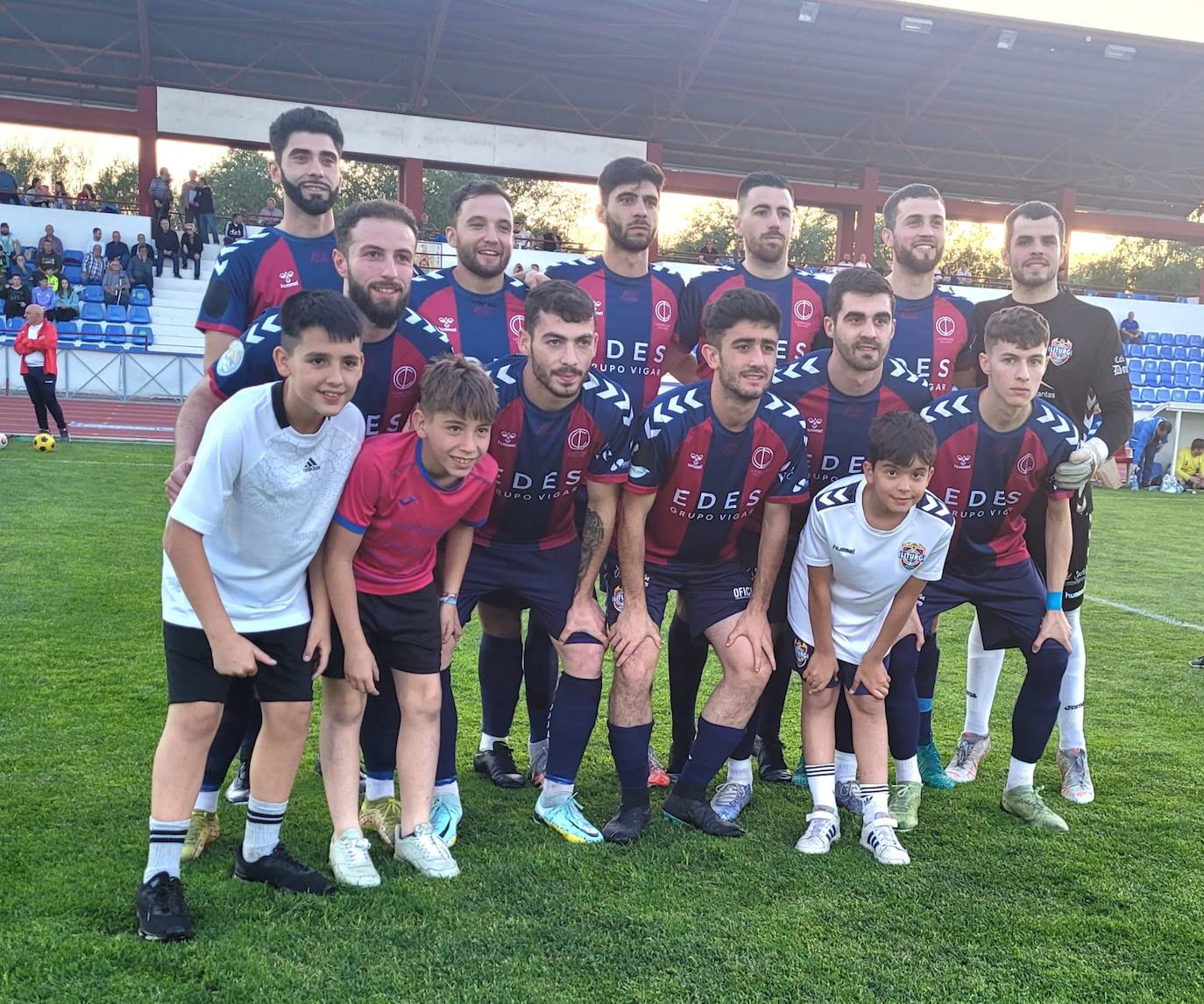 El Iliturgi ajusticia al Fuensanta, 8-2, y allana el objetivo del ascenso a la División Andaluza de Fútbol