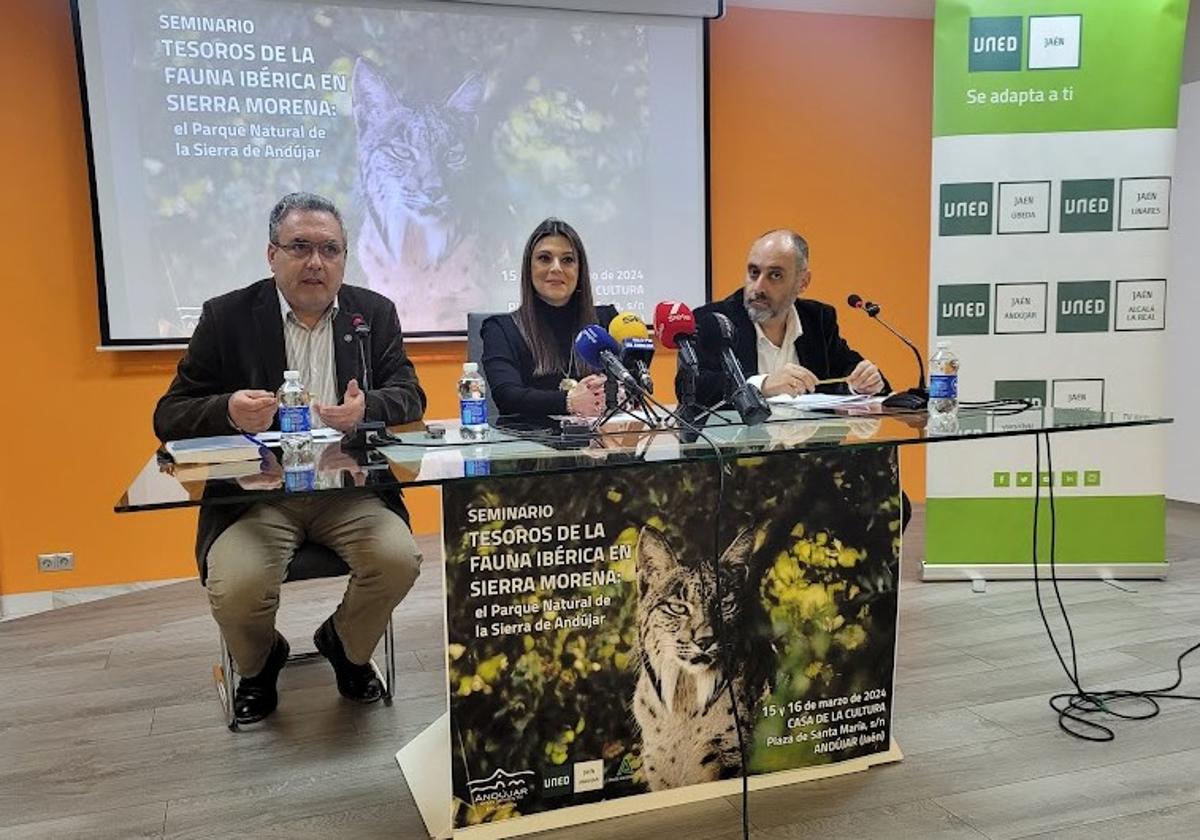 Manuel Valdivia, Azucena Cepedello y Vicente Ruiz.