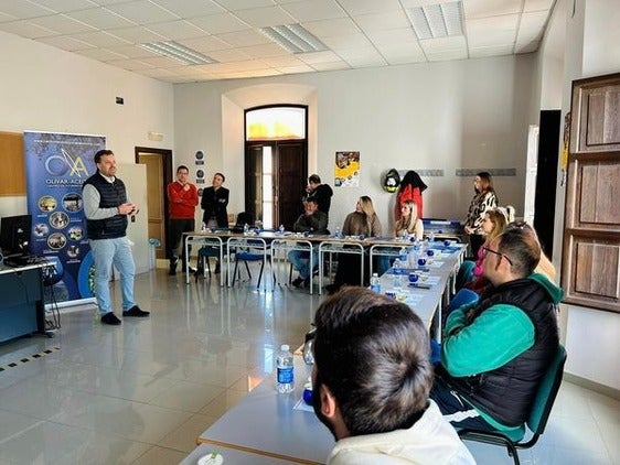 Andújar acoge el curso gratuito en AOVEs paraturismo y hostelería