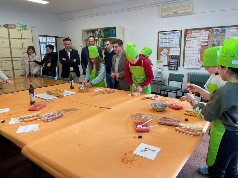 Escolares de Arjonilla conocerán esta semana algunos de los productos de Degusta Jaén