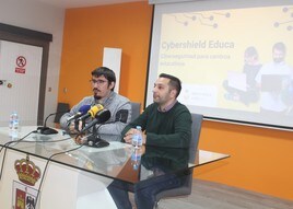 Jaime Solás y Emillio Rodríguez durante la presentación.
